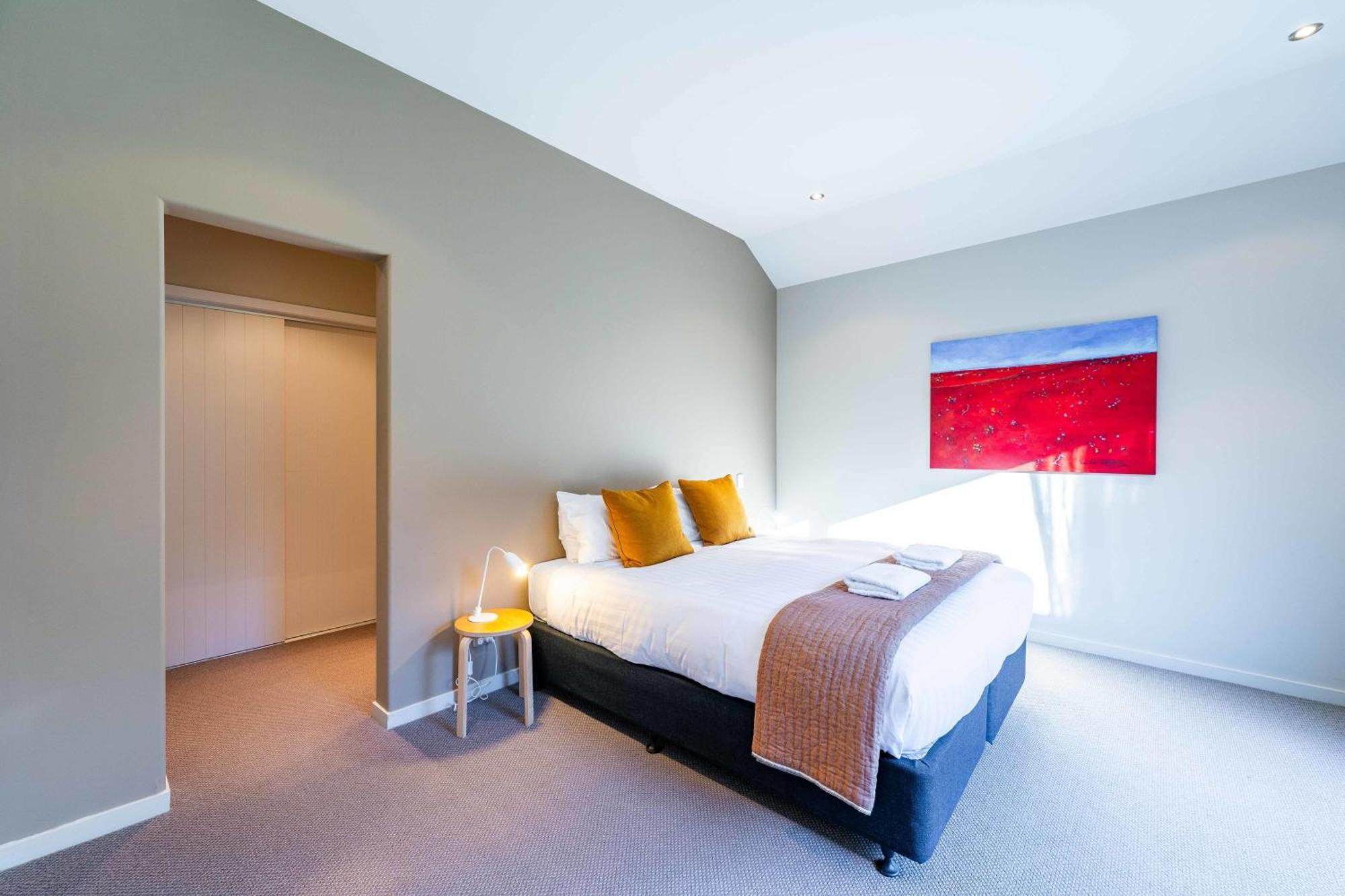 Roy'S Bay Luxury Accommodation Wanaka Bagian luar foto